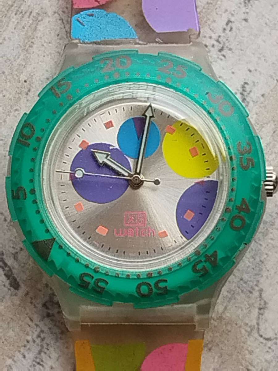 MENS XS SPORTS WATCH WITH ROTATING BEZEL IN EXCELLENT WORKING CONDITION