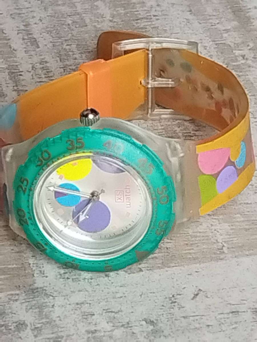 MENS XS SPORTS WATCH WITH ROTATING BEZEL IN EXCELLENT WORKING CONDITION