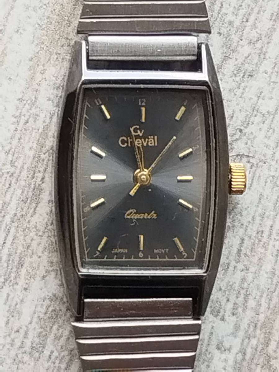 LADIES STUNNING CHEVAL WATCH WITH STAINLESS STEEL STRAP IN EXCELLENT WORKING CONDITION