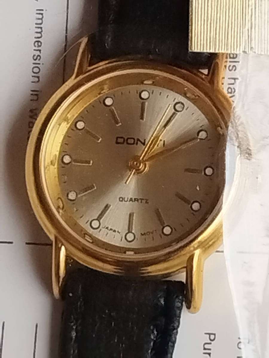 LADIES DONATI WATCH SET BOTH IN EXCELLENT WORKING CONDITION - BIDDING FOR BOTH WATCHES