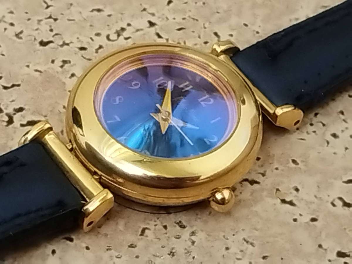 LADIES ELEGANT GOLD PHILIP PERSIO WATCH IN EXCELLENT WORKING CONDITION