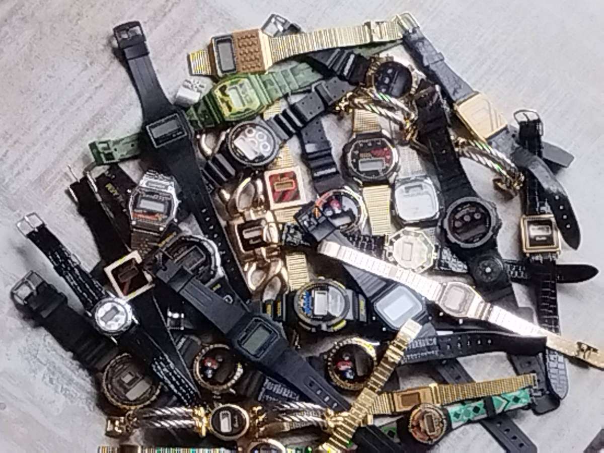 BULK DIGITAL WATCH COLLECTION BIDDING FOR ALL 31 WATCHES