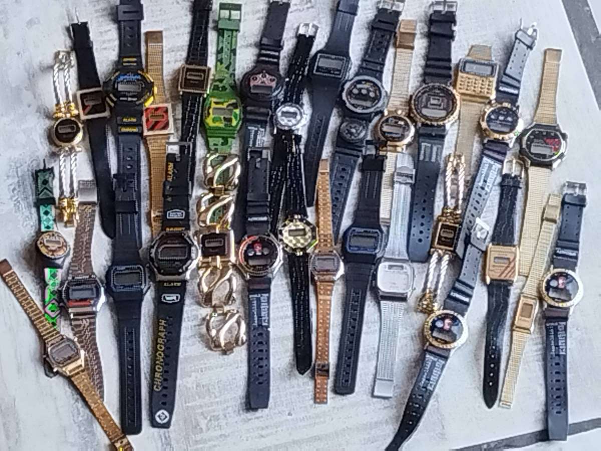 BULK DIGITAL WATCH COLLECTION BIDDING FOR ALL 31 WATCHES