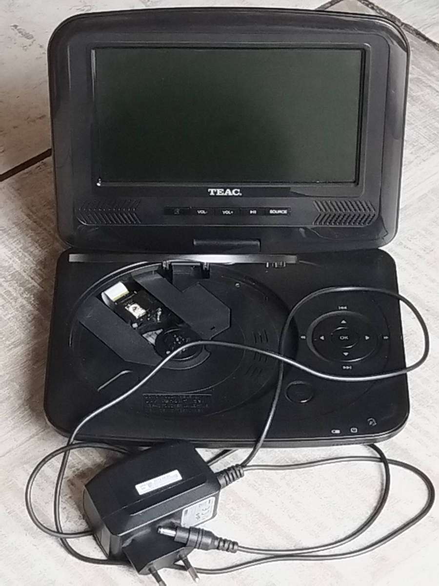 TEAC PORTABLE RECHARGEABLE DVD PLAYER MODEL PDVD-707B