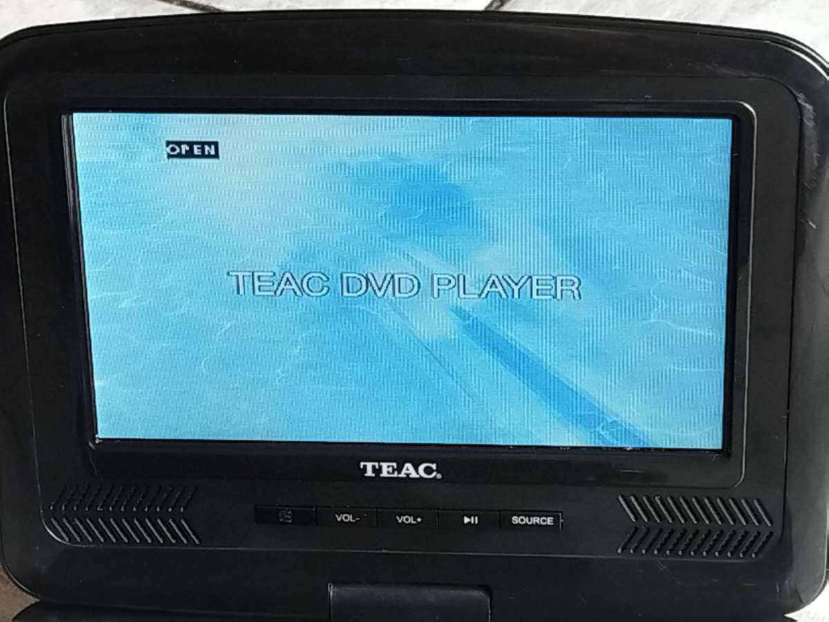 TEAC PORTABLE RECHARGEABLE DVD PLAYER MODEL PDVD-707B