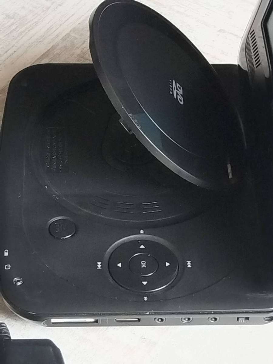 TEAC PORTABLE RECHARGEABLE DVD PLAYER MODEL PDVD-707B