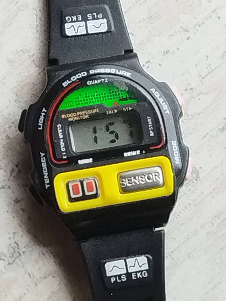 KIDDIES DIGITAL WATCH IN EXCELLENT WORKING CONDITION