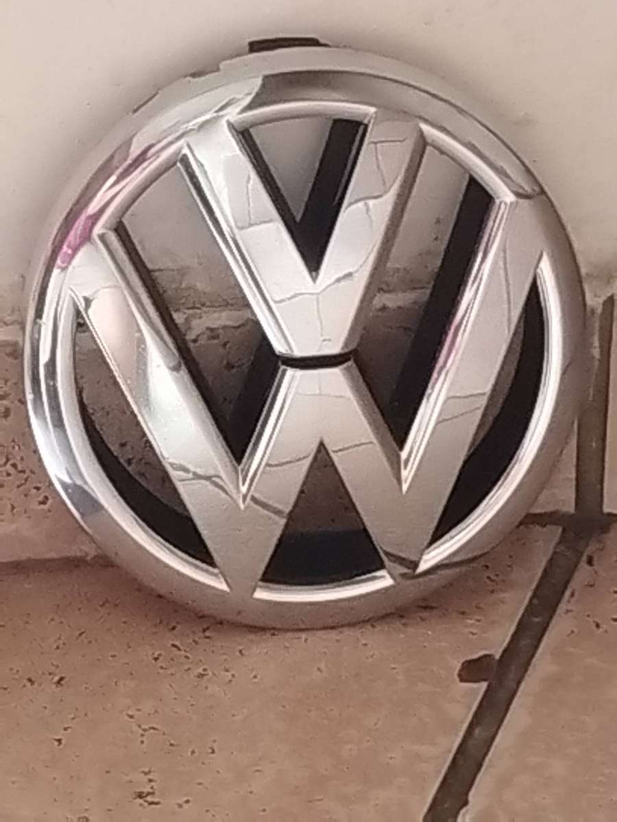 VW CHROME BADGE MEASURES +/- 120MM SIDE TO SIDE