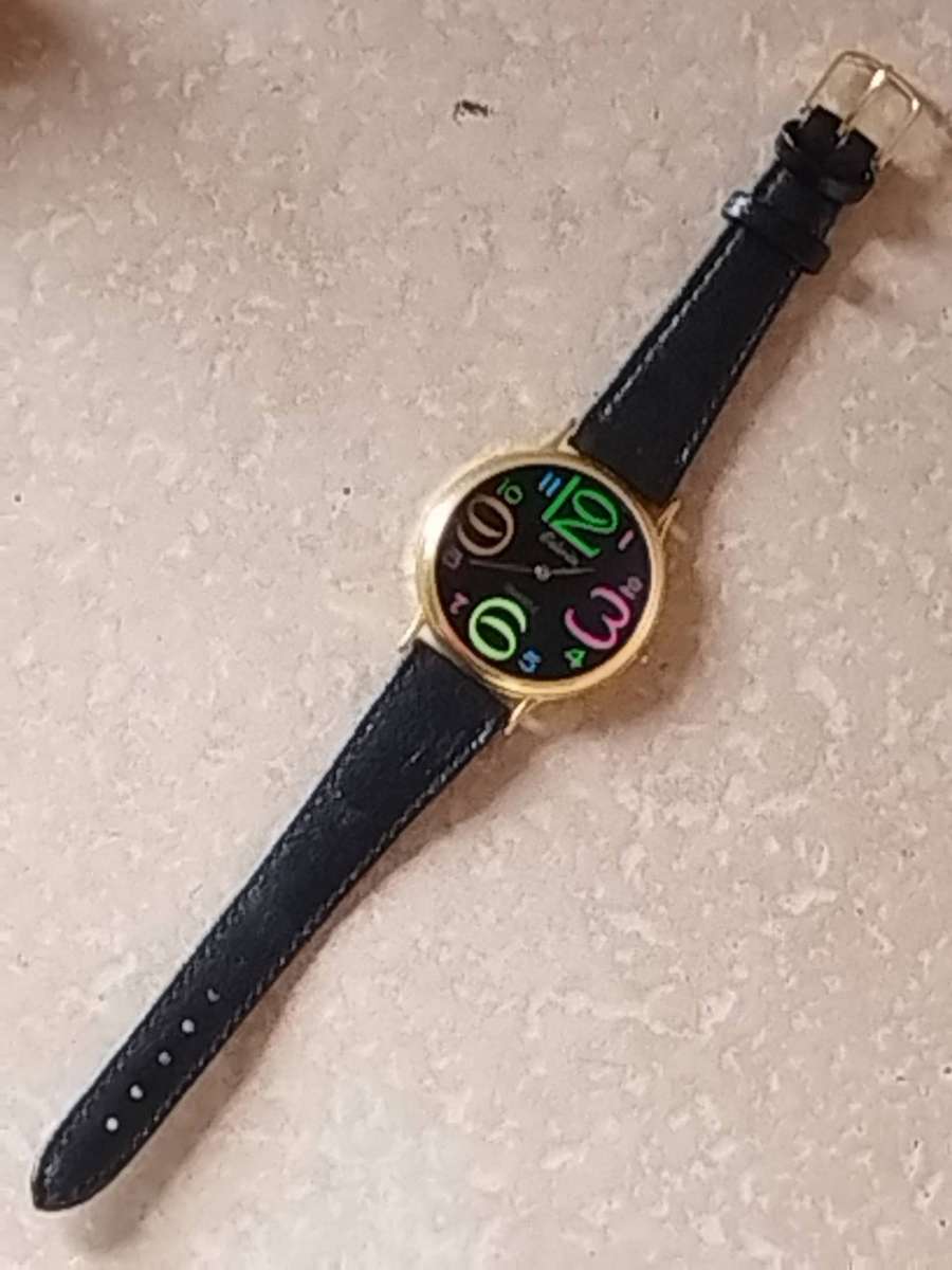 LADIES GOLD EDWIN COLOURFUL WATCH IN EXCELLENT WORKING CONDITION
