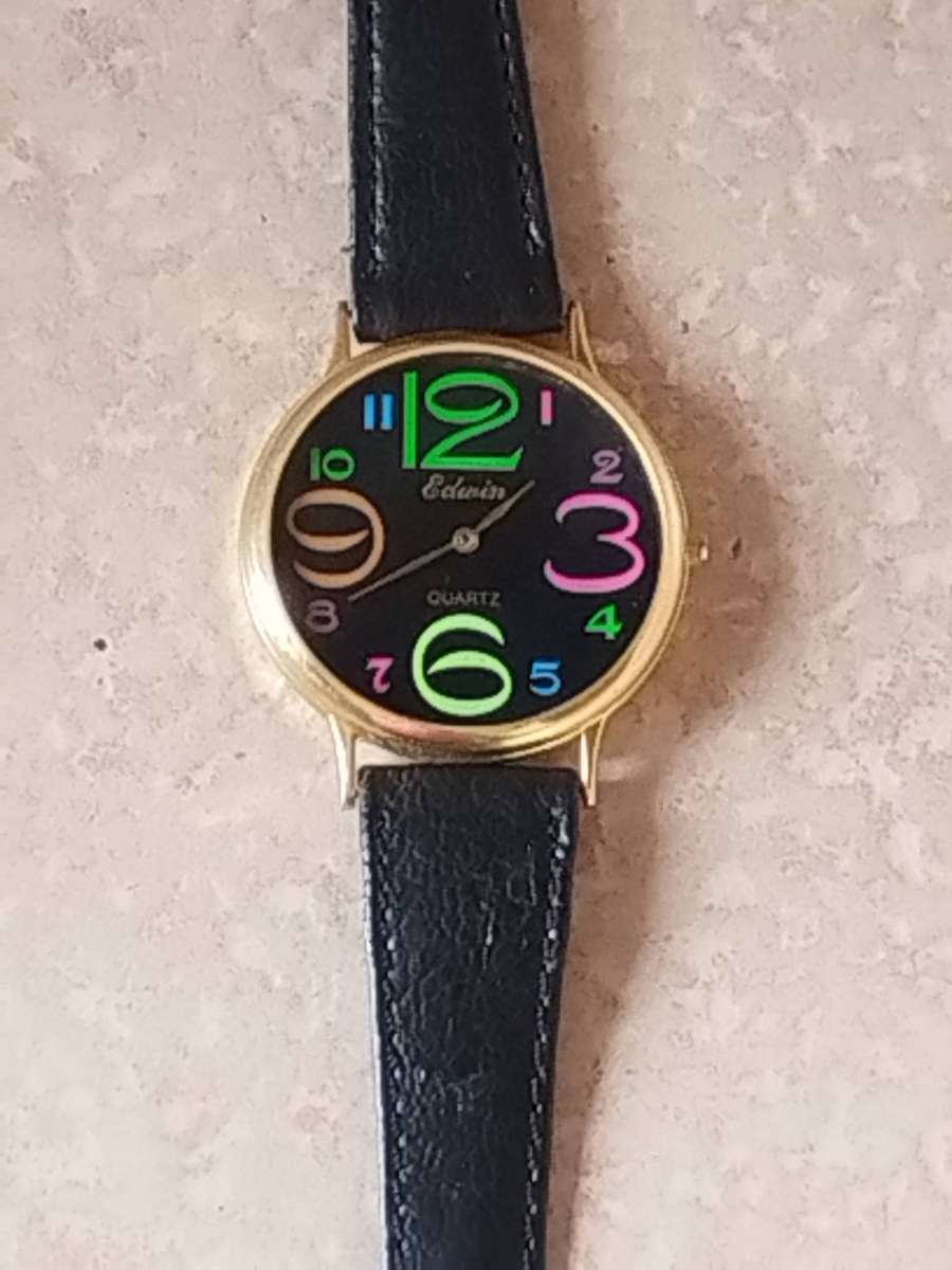 LADIES GOLD EDWIN COLOURFUL WATCH IN EXCELLENT WORKING CONDITION