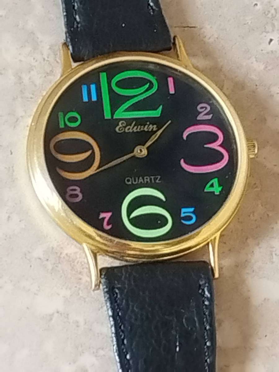 LADIES GOLD EDWIN COLOURFUL WATCH IN EXCELLENT WORKING CONDITION