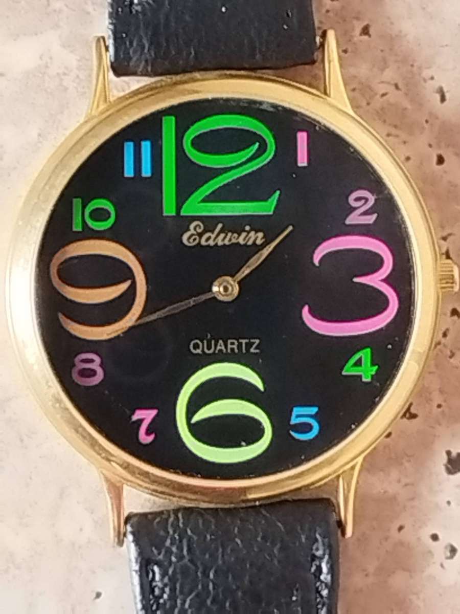 LADIES GOLD EDWIN COLOURFUL WATCH IN EXCELLENT WORKING CONDITION
