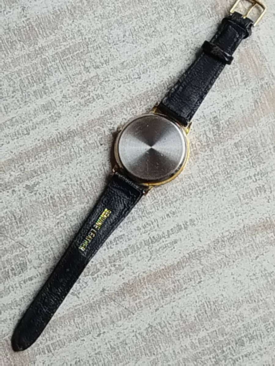 LADIES GOLD EDWIN COLOURFUL WATCH IN EXCELLENT WORKING CONDITION