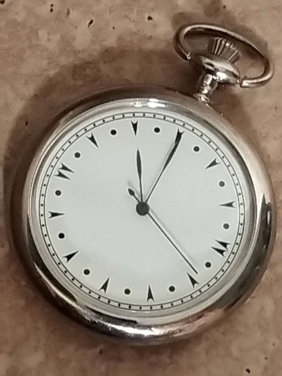 MENS SILVER POCKET WATCH IN EXCELLENT WORKING CONDITION