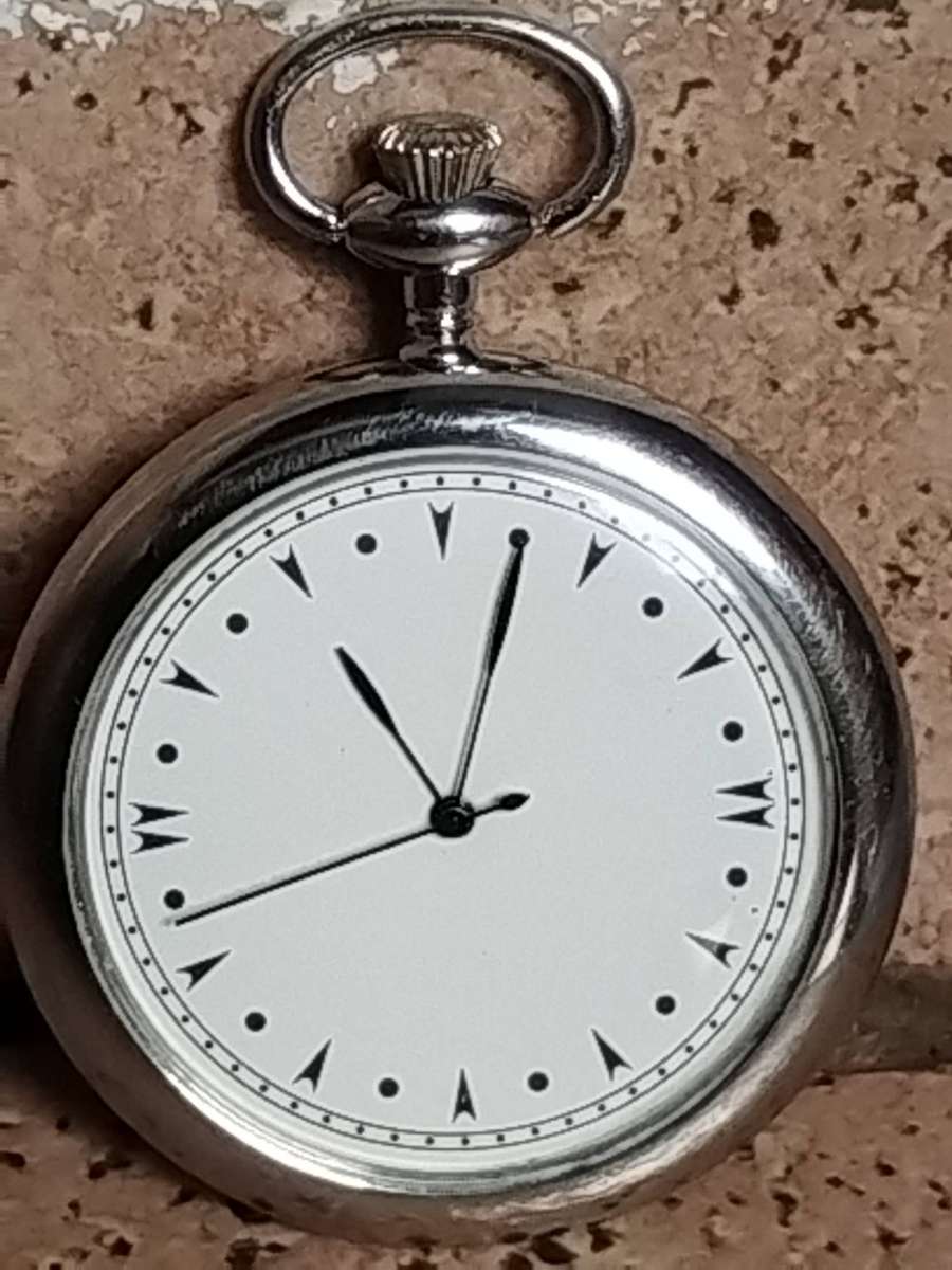 MENS SILVER POCKET WATCH IN EXCELLENT WORKING CONDITION