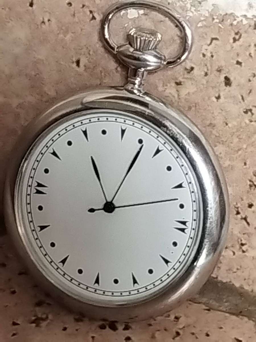 MENS SILVER POCKET WATCH IN EXCELLENT WORKING CONDITION