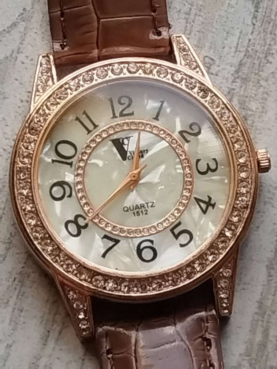 LADIES WATCH COLLECTION ALL IN EXCELLENT WORKING CONDITION - BIDDING FOR ALL 5 WATCHES