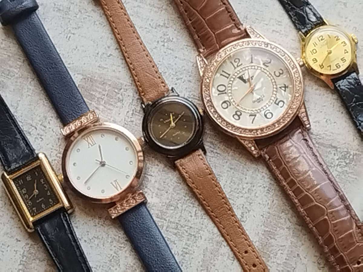 LADIES WATCH COLLECTION ALL IN EXCELLENT WORKING CONDITION - BIDDING FOR ALL 5 WATCHES