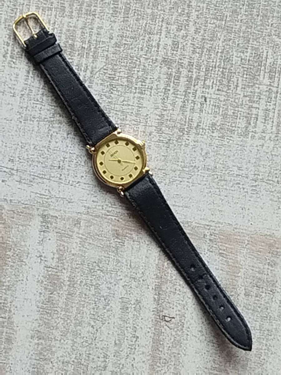 LADIES VINTAGE ASEIKON GOLD WATCH IN EXCELLENT WORKING CONDITION