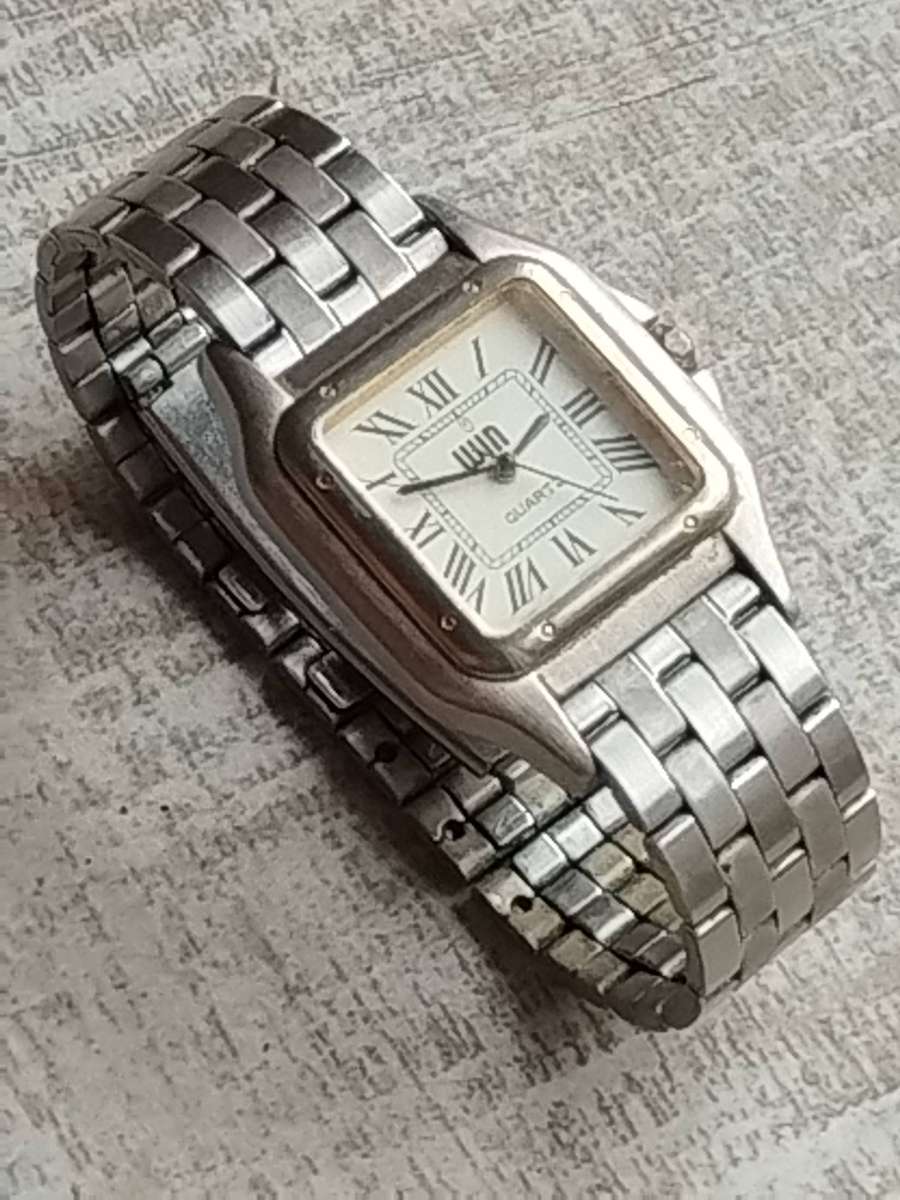 LADIES VINTAGE WIN ALL STAINLESS STEEL WATCH IN EXCELLENT WORKING CONDITION