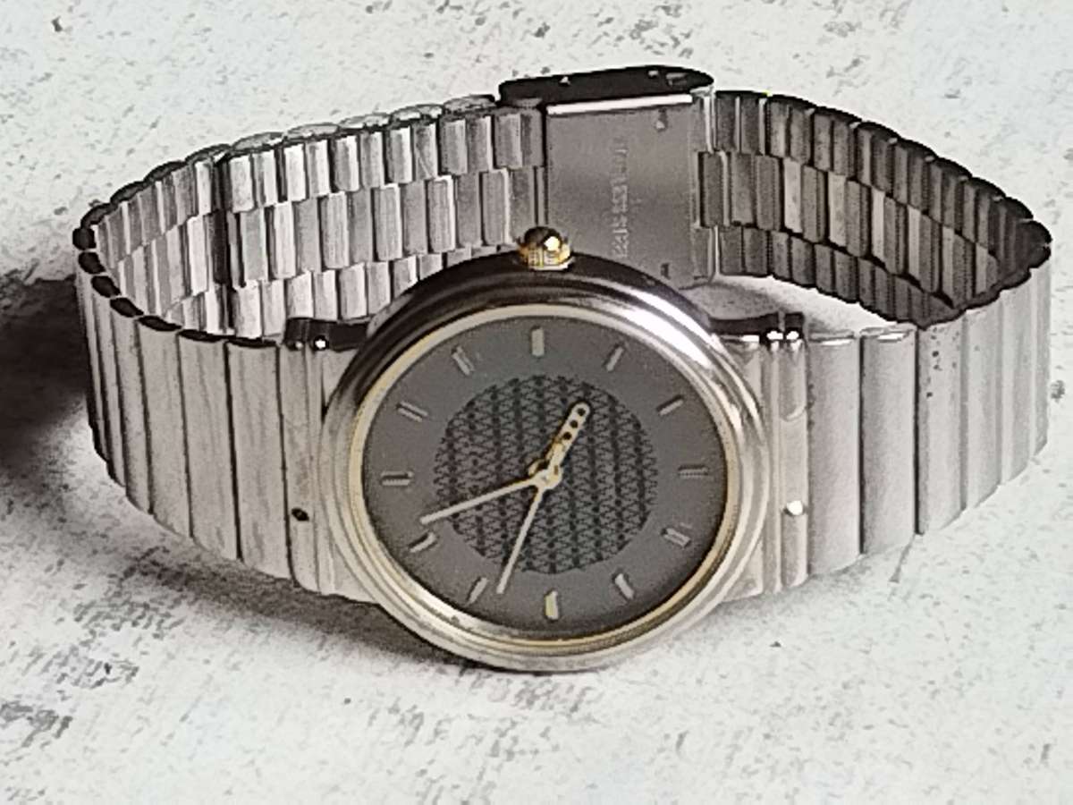 LADIES POISE WATCH IN EXCELLENT WORKING CONDITION