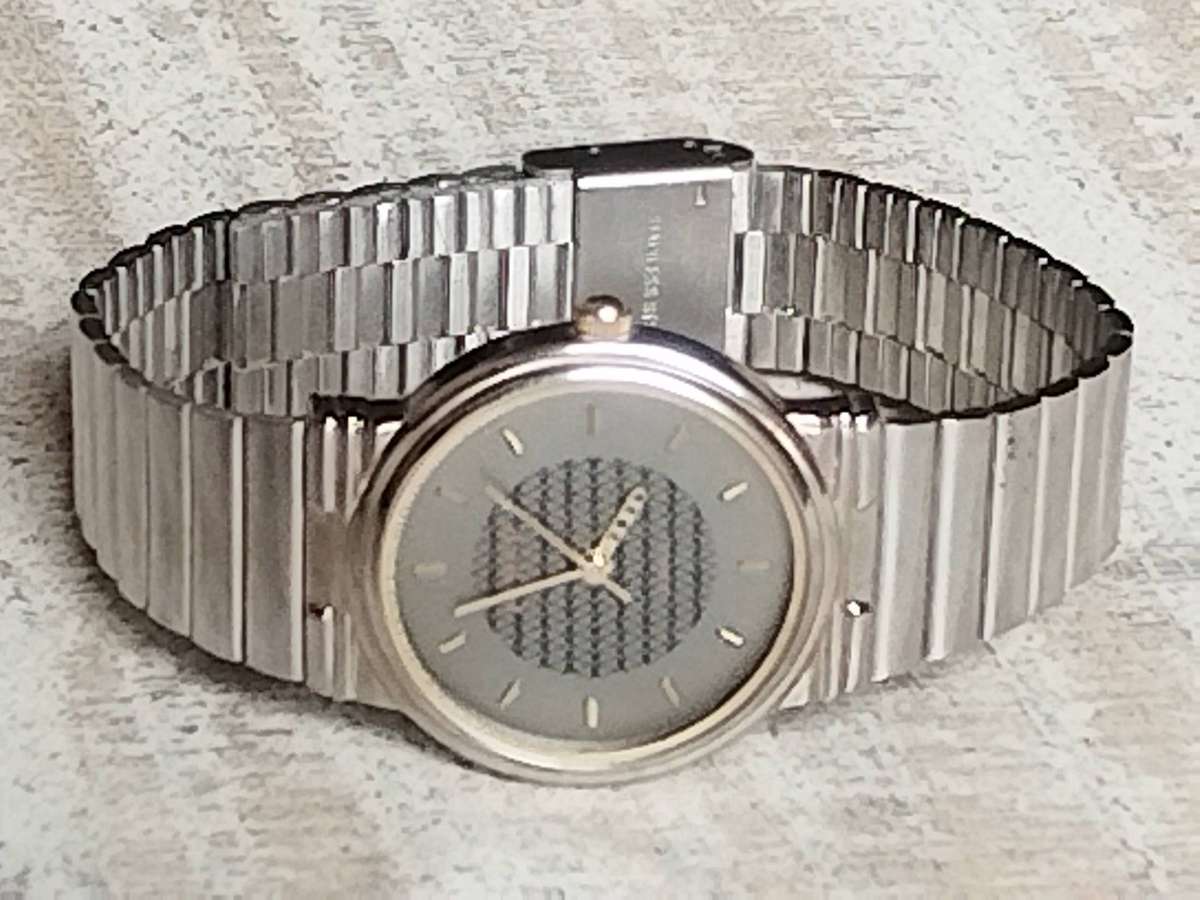 LADIES POISE WATCH IN EXCELLENT WORKING CONDITION