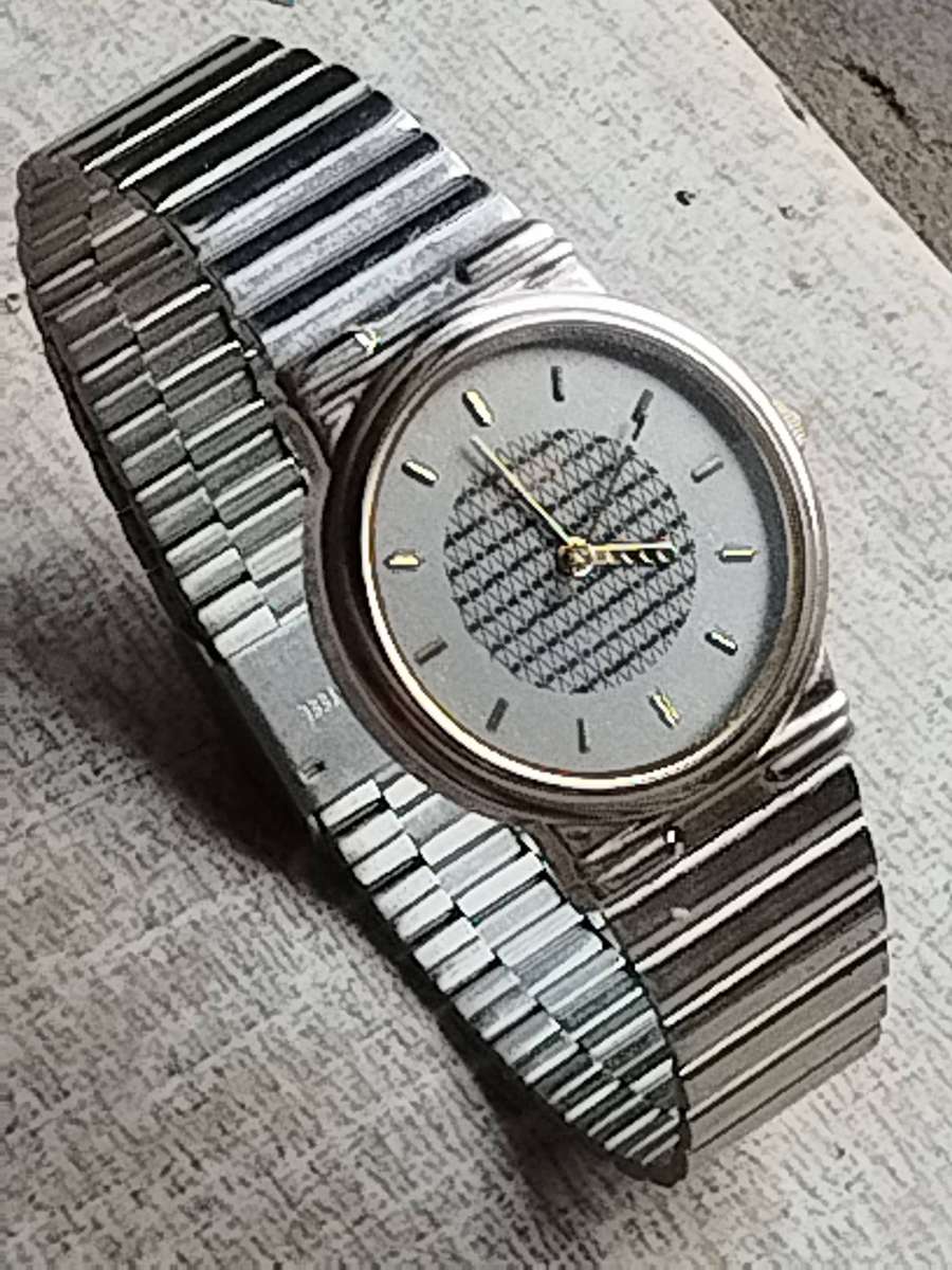 LADIES POISE WATCH IN EXCELLENT WORKING CONDITION