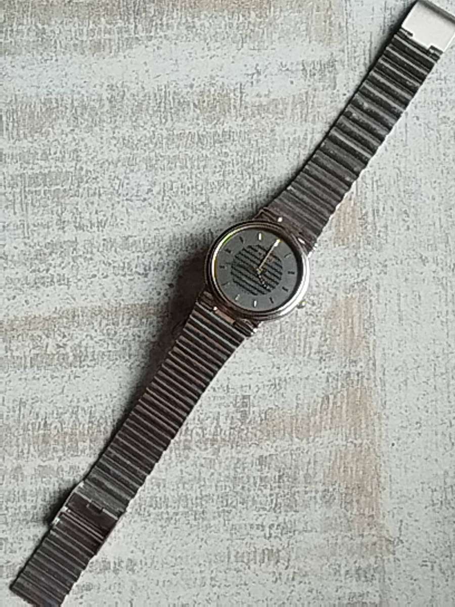 LADIES POISE WATCH IN EXCELLENT WORKING CONDITION