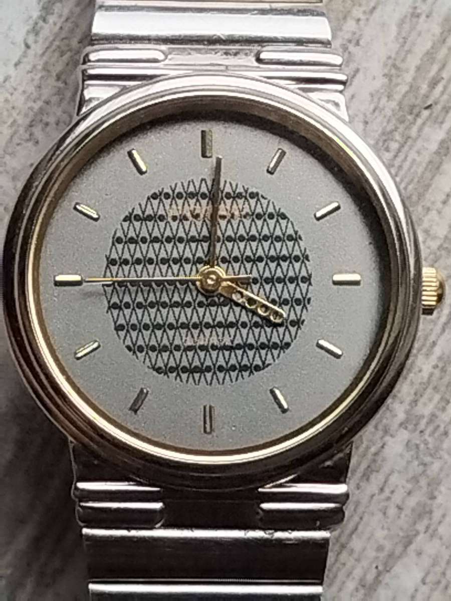LADIES POISE WATCH IN EXCELLENT WORKING CONDITION