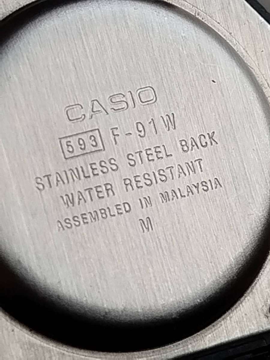 MENS VINTAGE CASIO F-91W WATCH IN EXCELLENT WORKING CONDITION