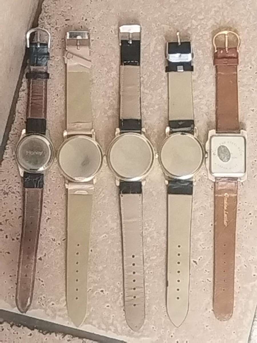 LADIES FASHION WATCH COLLECTION ALL IN EXCELLENT WORKING CONDITION - BIDDING FOR ALL 5 WATCHES