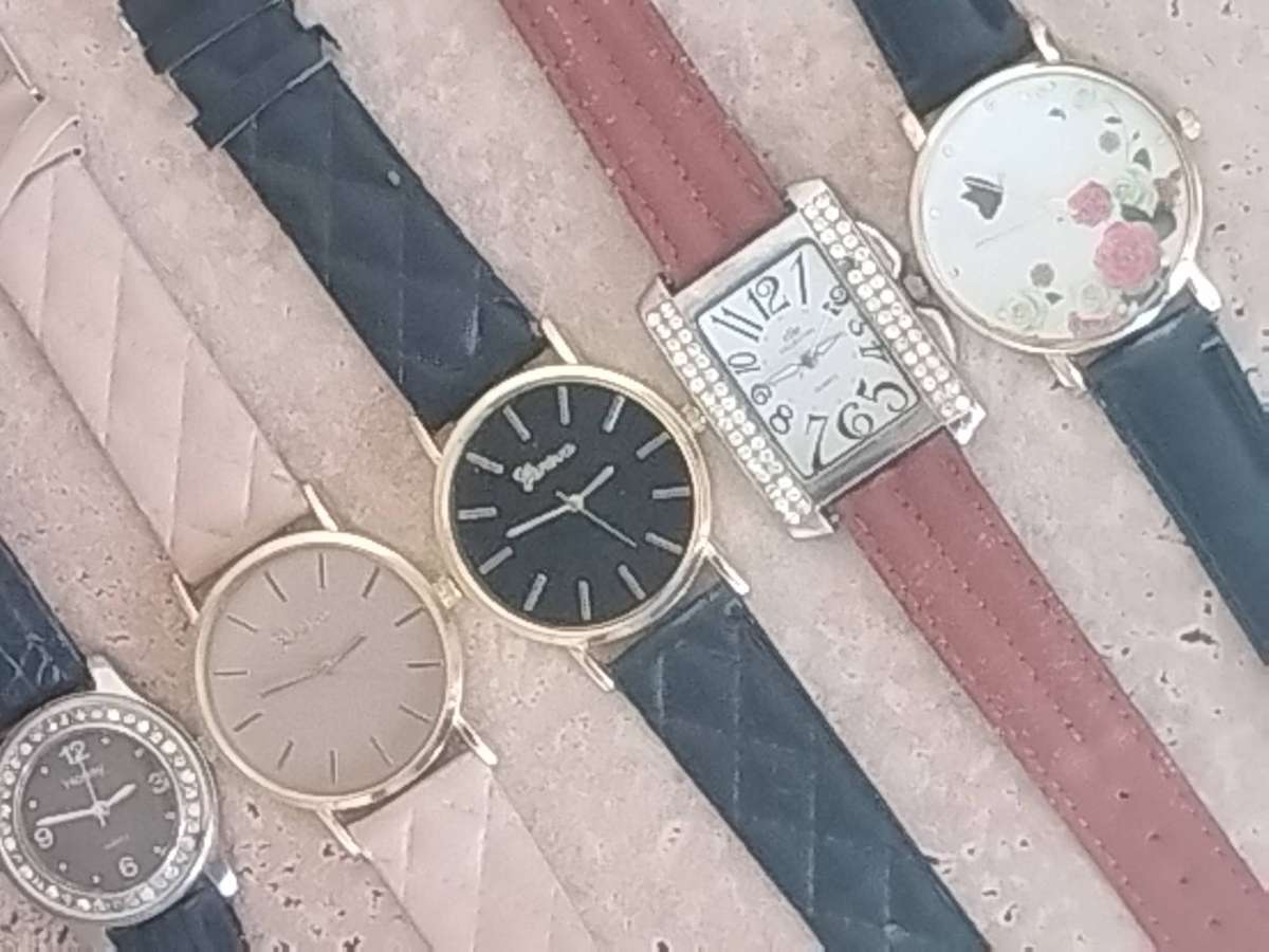 LADIES FASHION WATCH COLLECTION ALL IN EXCELLENT WORKING CONDITION - BIDDING FOR ALL 5 WATCHES