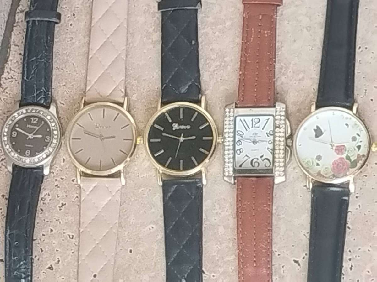LADIES FASHION WATCH COLLECTION ALL IN EXCELLENT WORKING CONDITION - BIDDING FOR ALL 5 WATCHES