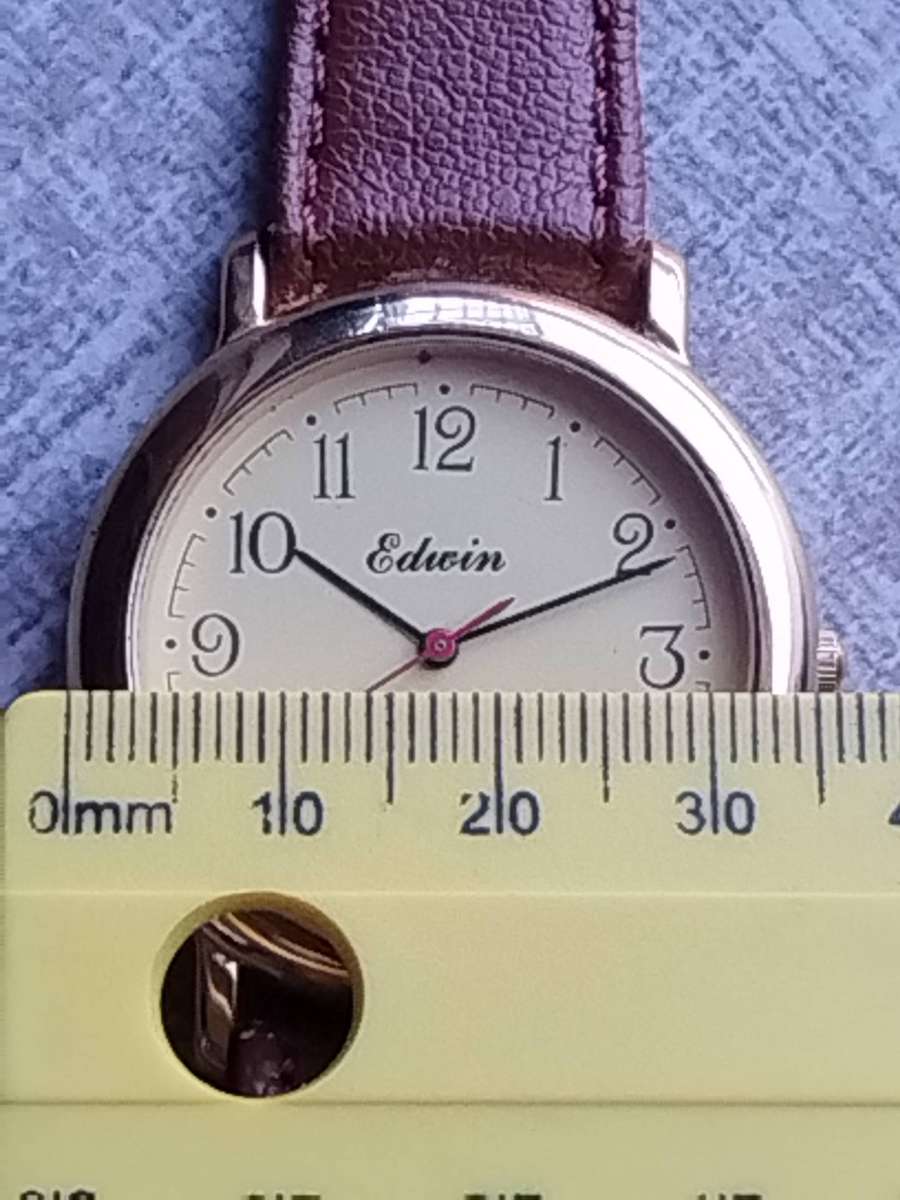 MENS VINTAGE EDWIN GOLD WATCH IN EXCELLENT WORKING CONDITION