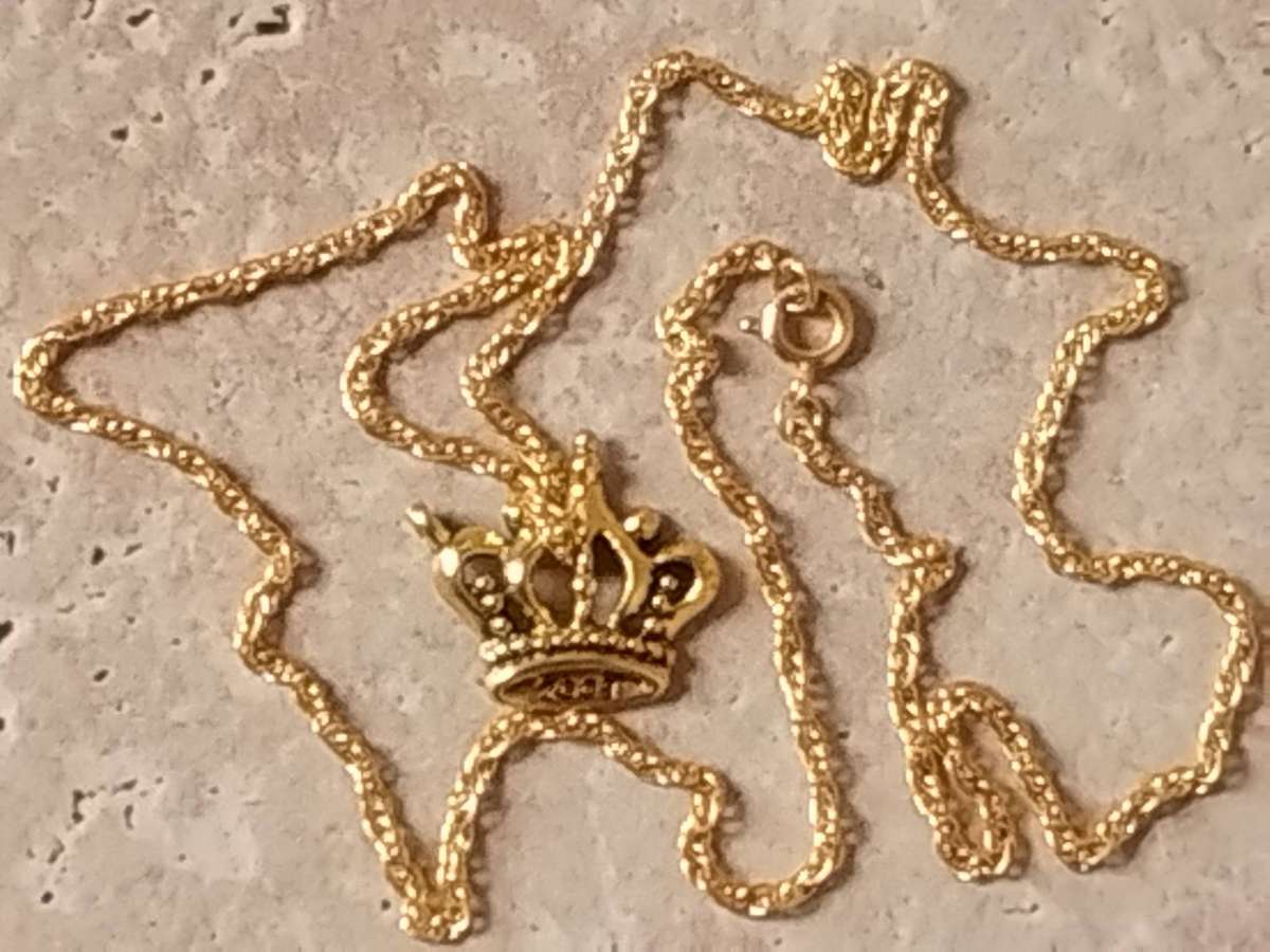 Vintage Gold Plated Chain with Golden Crown Pendant