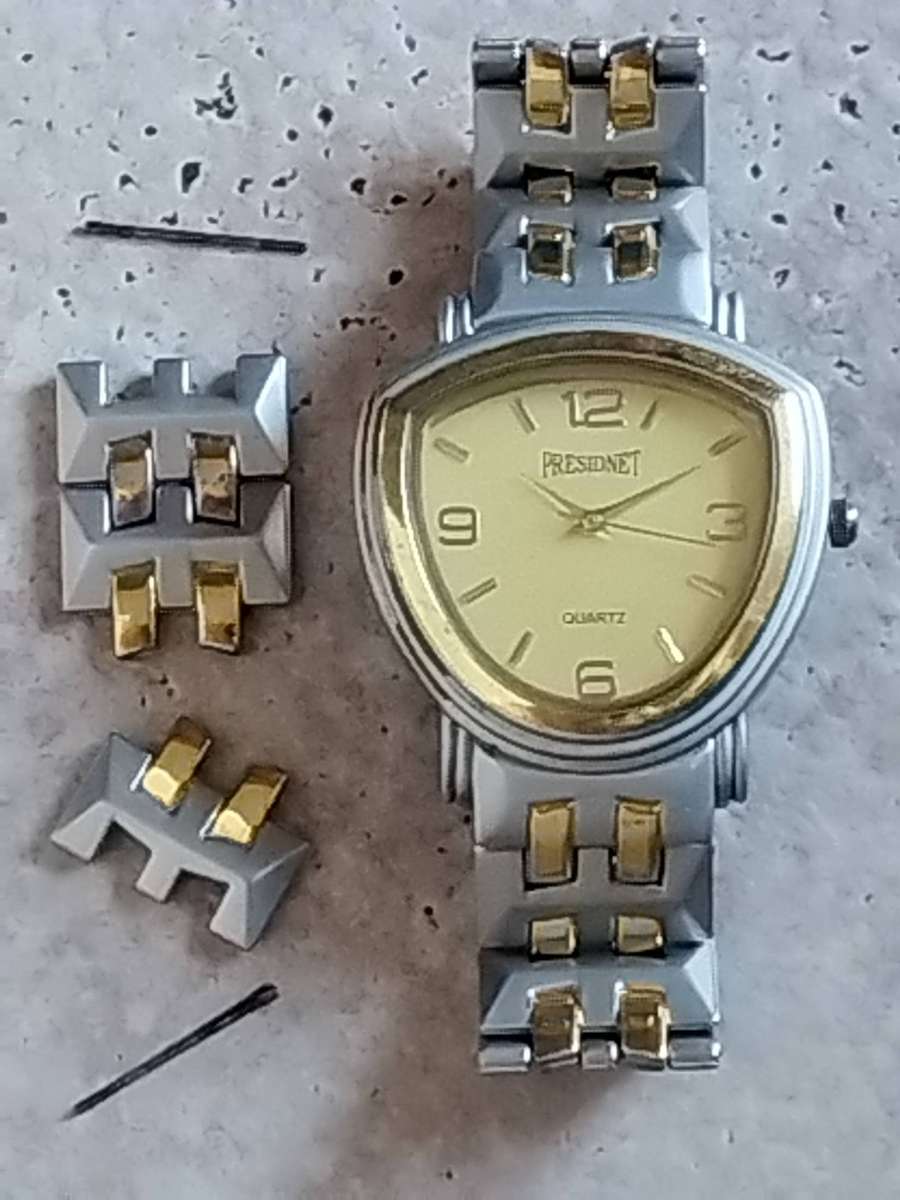 MENS VINTAGE PRESIDENT 2-TONE WATCH WITH EXTRA LINKS IN EXCELLENT WORKING CONDITION