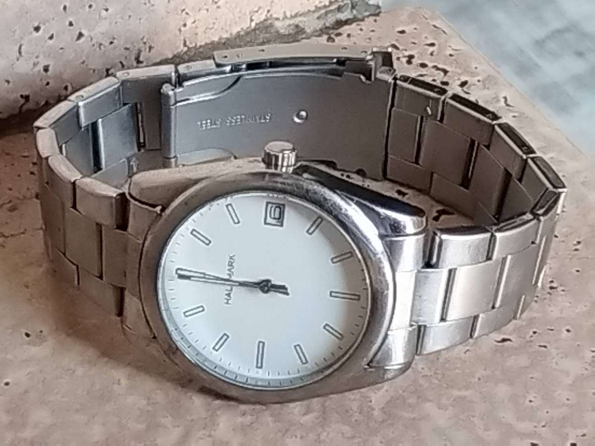 Men's Hallmark watch with date function