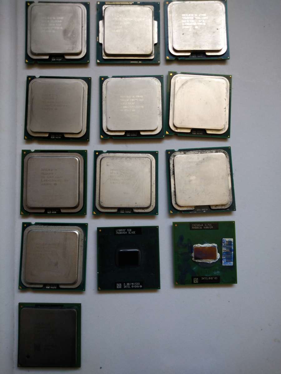 Untested 13 Cpu's Lot Of Desktop and Laptop