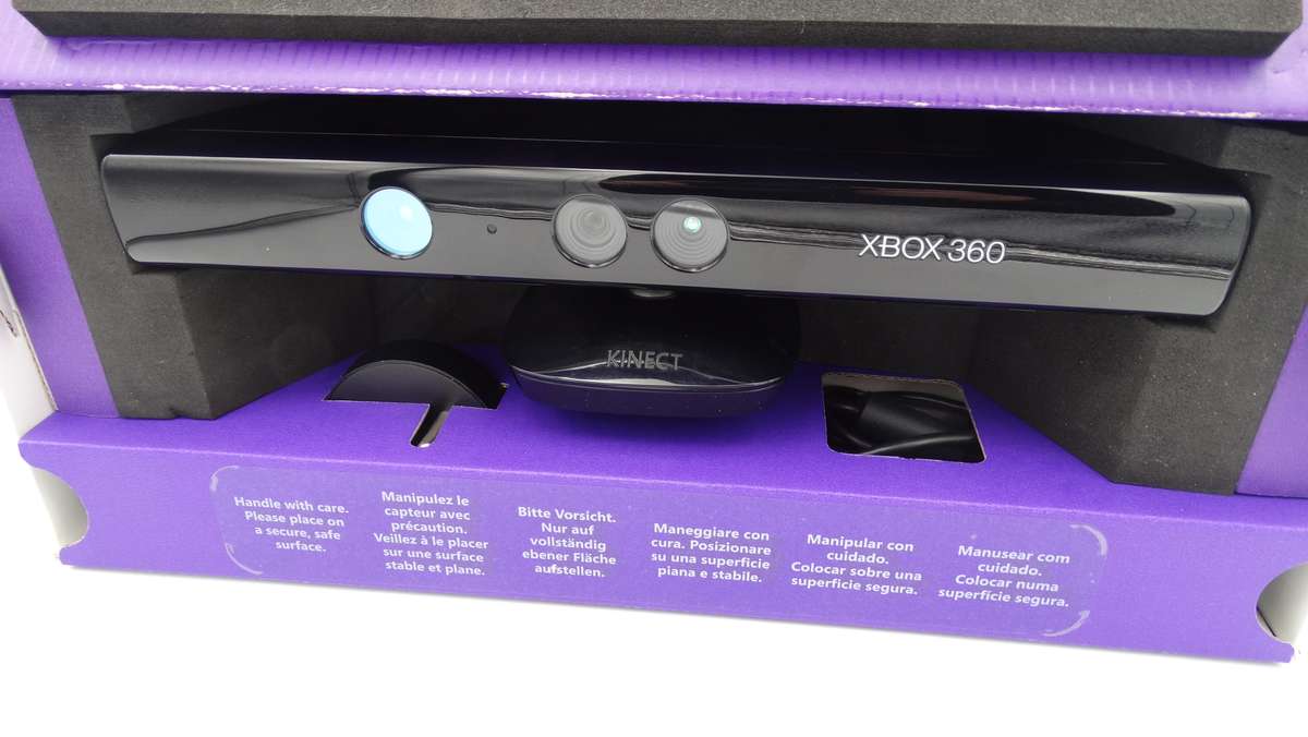 Microsoft Xbox 360 Kinect (Boxed)