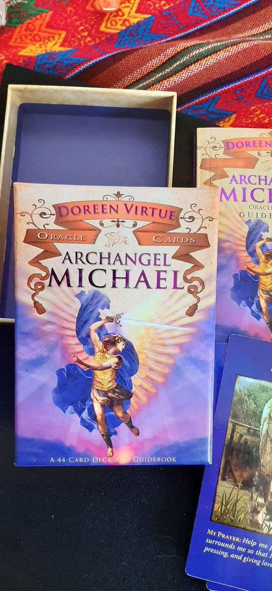 ARCHANGEL MICHAEL ORACLE DECK
