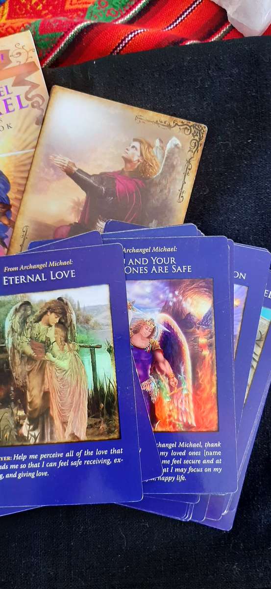 ARCHANGEL MICHAEL ORACLE DECK