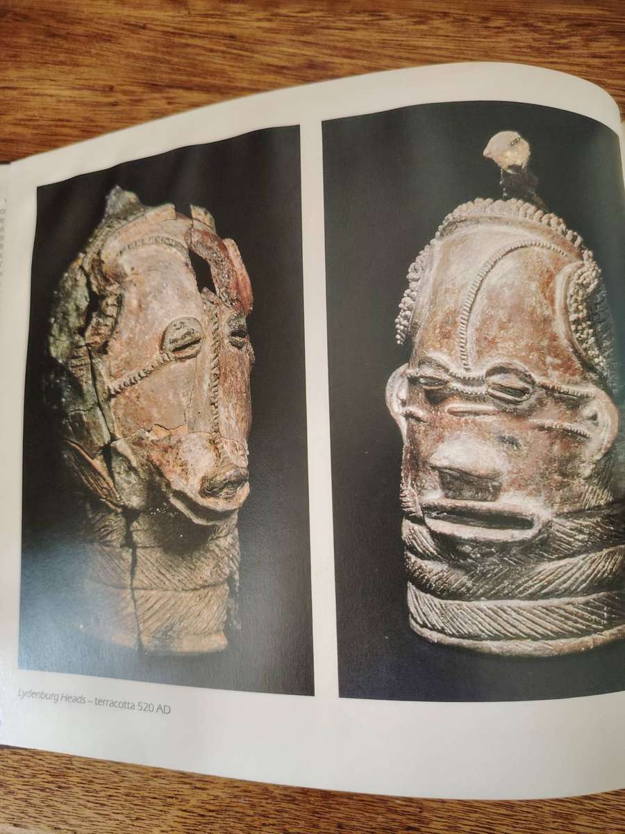 ECHOES OF AFRICAN ART A Century of Art in South Africa