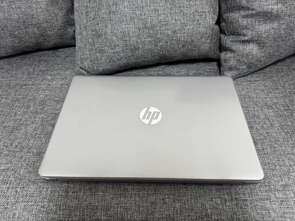 HP 250 G8 15.6" 10th Gen Core i5 256GB SSD