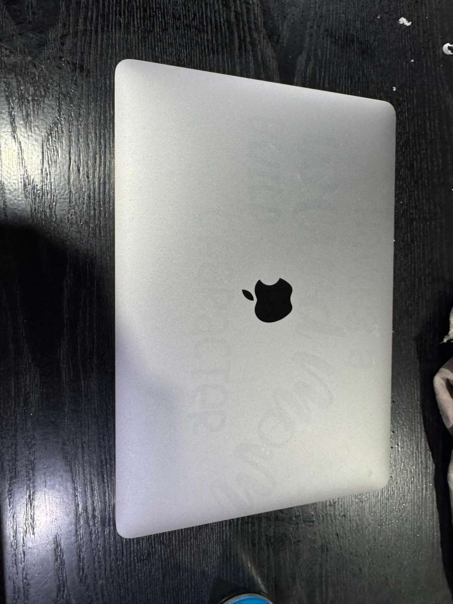 MacBook Pro 13-inch | M2 Chip | 256GB | 8GB Memory- Space Grey (Pre-owned) | Touchbar