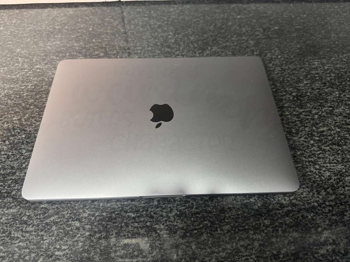 MacBook Pro 13-inch | M2 Chip | 256GB | 8GB Memory- Space Grey (Pre-owned) | Touchbar