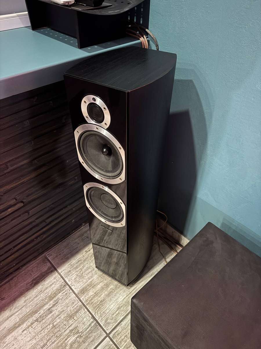 Wharfedale Diamond 10 5.1 Home Theatre System | Complete Matching set in Piano Black