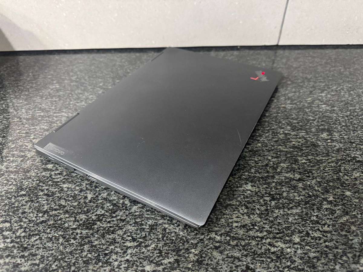 Lenovo Thinkpad X1 Yoga G6 14-inch 2 in 1 FHD Touch Display Intel Core i7-1165G7 32GB DDR4 512 SSD