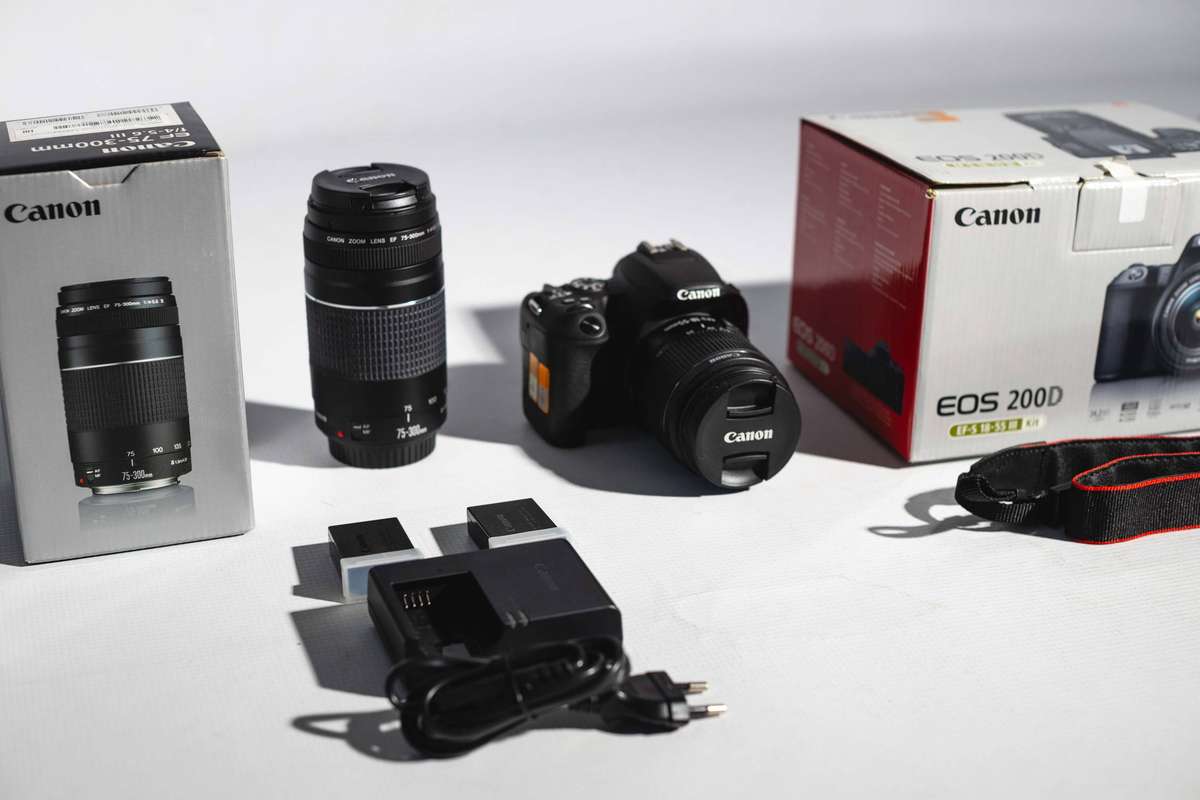 Canon 200D DSLR Camera with Extra Lenses and Batteries