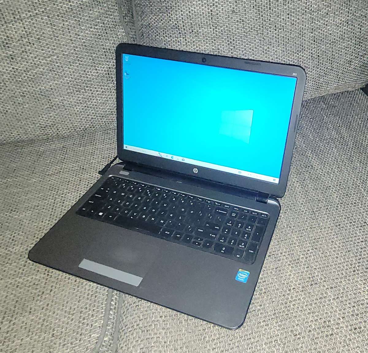 HP 250 Laptop