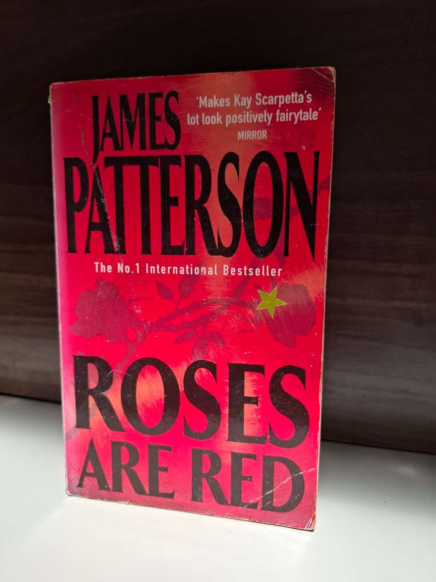 Roses are Red:  James Patterson  (Paperback)